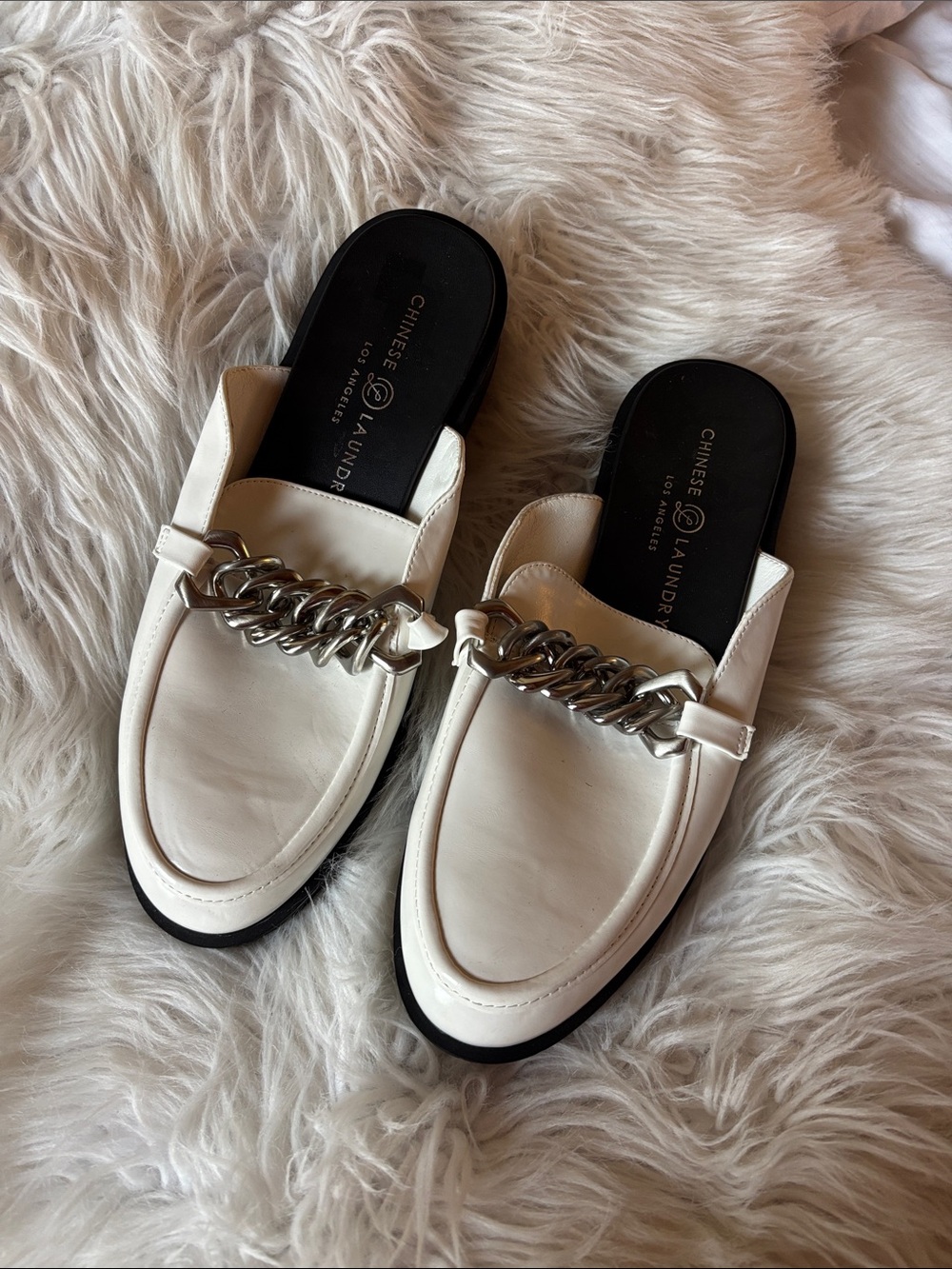 Chinese Laundry White Chain-Trim Slip-On Loafers Size 10